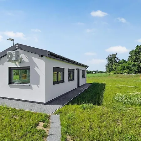 1 Bedroom Beautiful In *