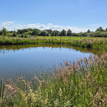 1 Bedroom Beautiful In *