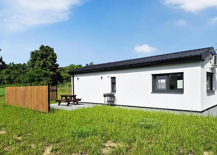 1 Bedroom Beautiful In